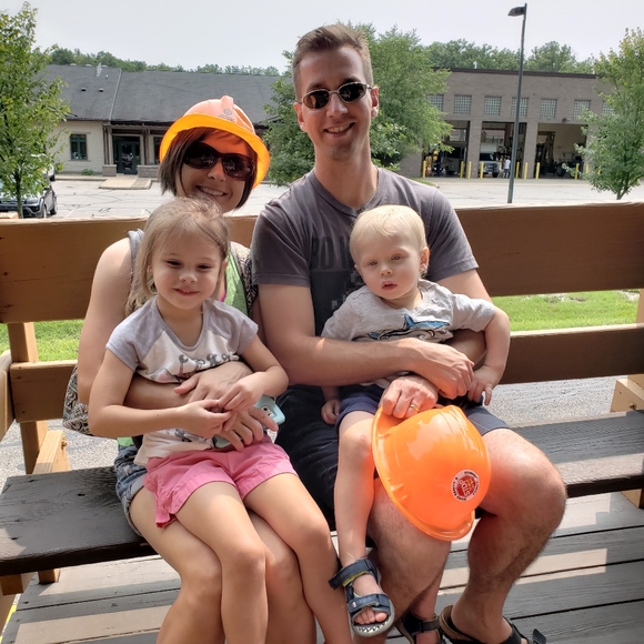 Meet your Posher, Adam - Picture 4 of 8